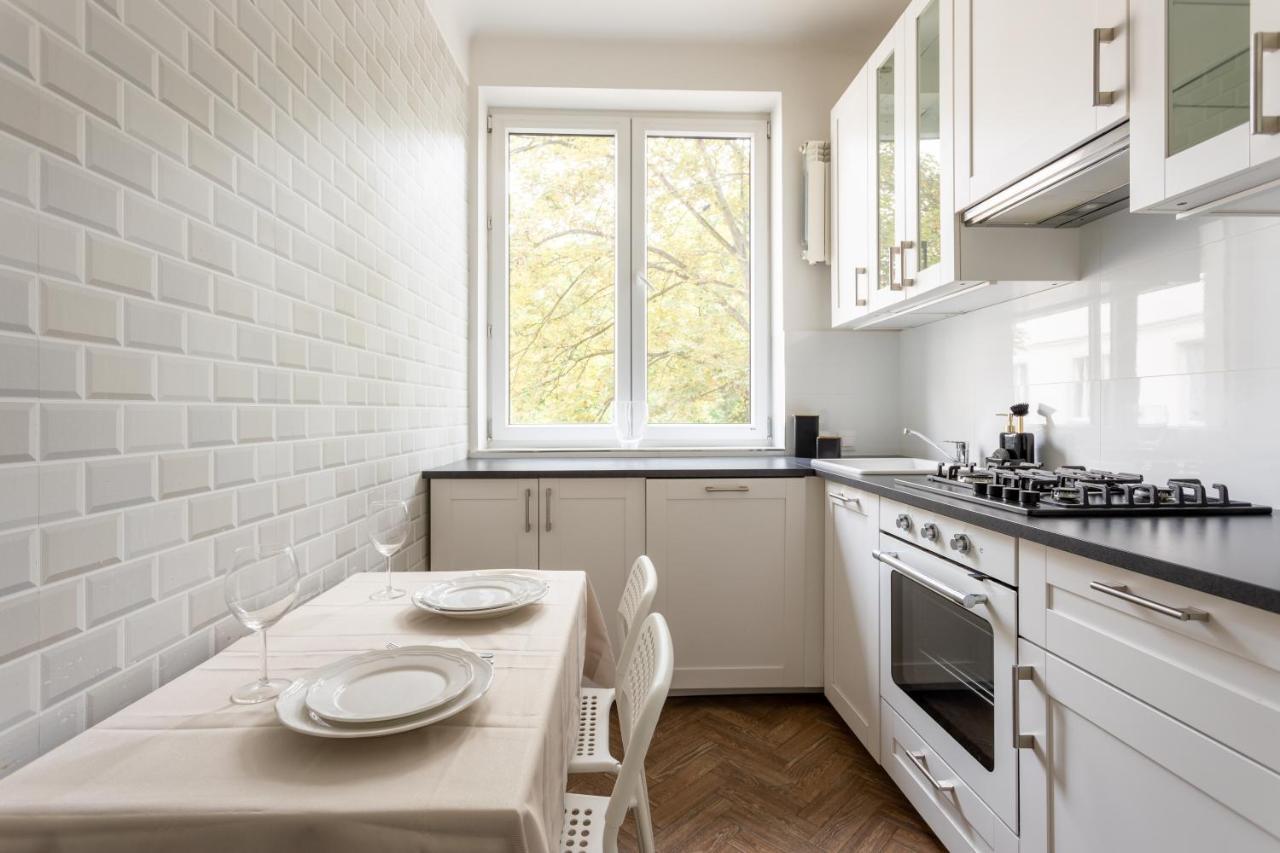 Golden Warsaw- 3 Separate - Location&nowy Swiat Warschau